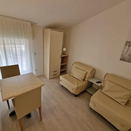 Anthea 3* Garda (Verona)