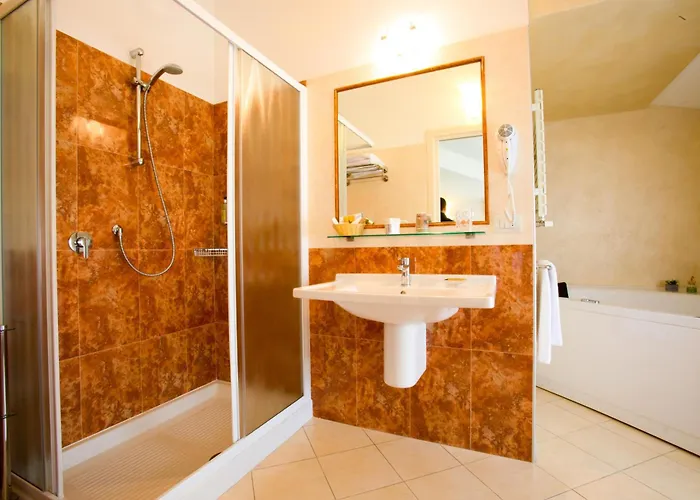 Anthea Hotel 3*