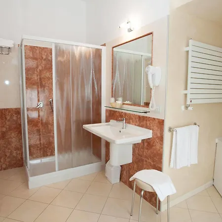 Hotel Anthea 3*